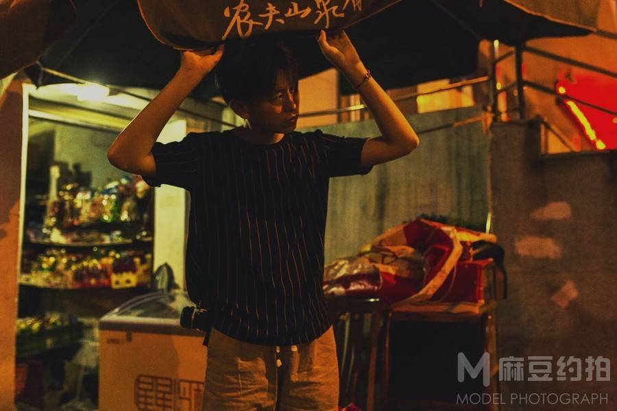 夜景模特