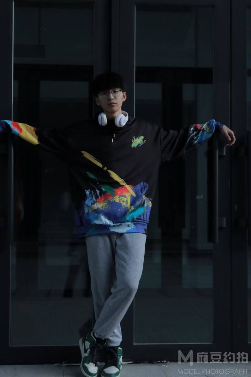 校园模特