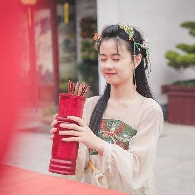 汉服模特