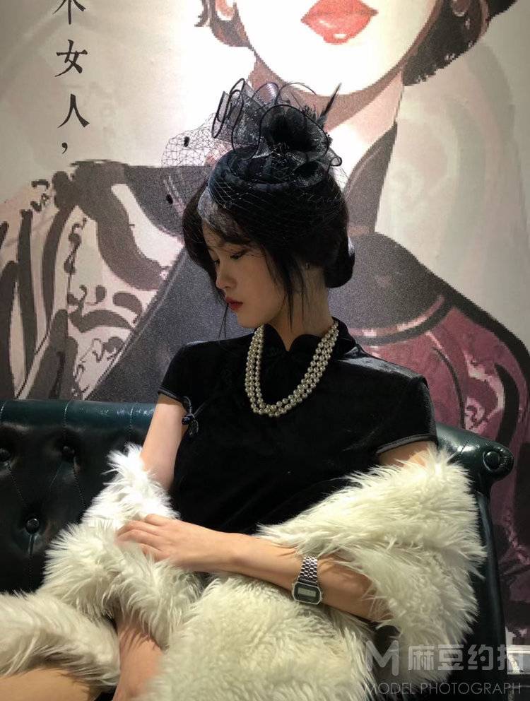 情绪模特