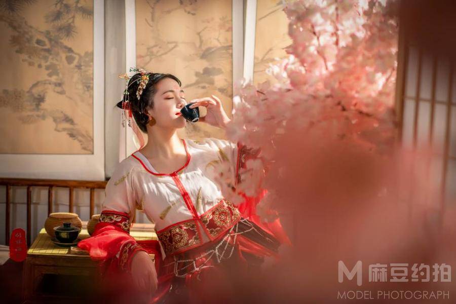 汉服模特