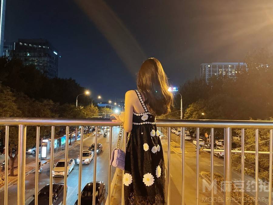 夜景模特