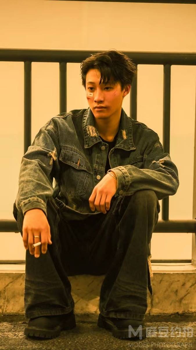 情绪模特