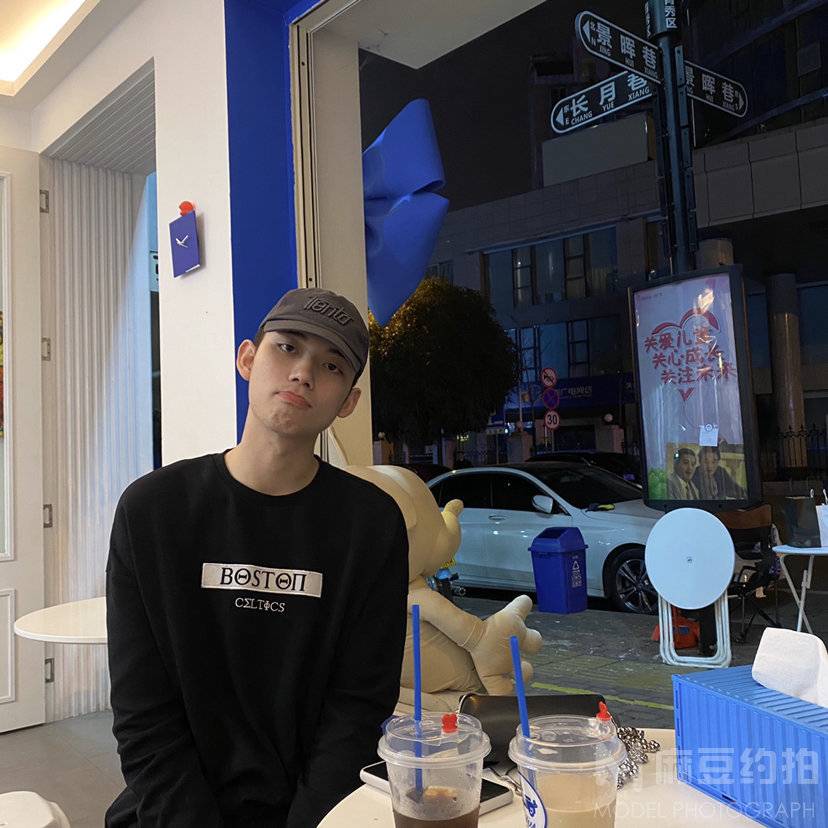 暗黑模特
