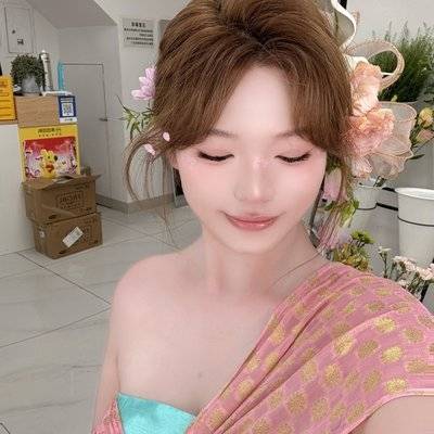 妆容模特
