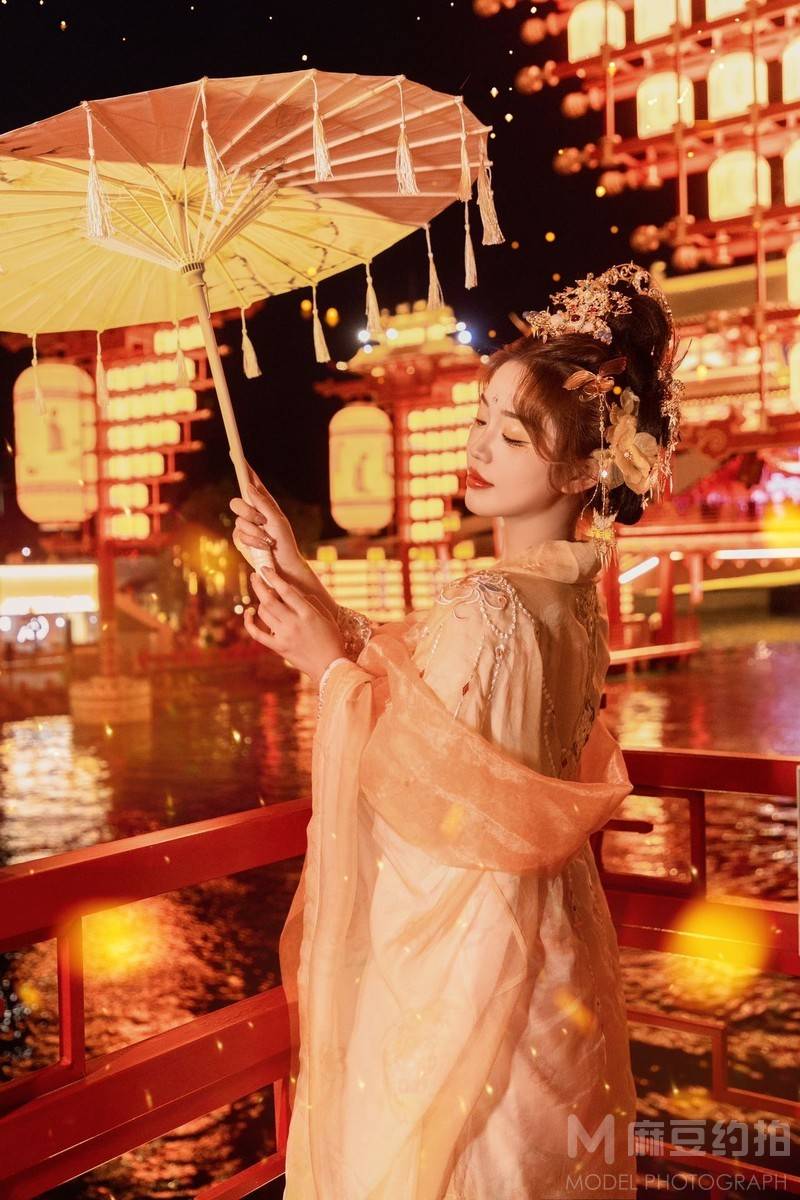 妆容模特