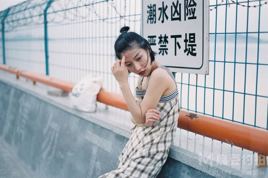 胶片模特