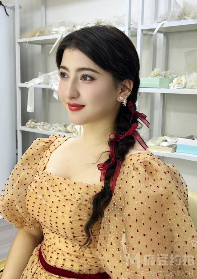 妆容模特