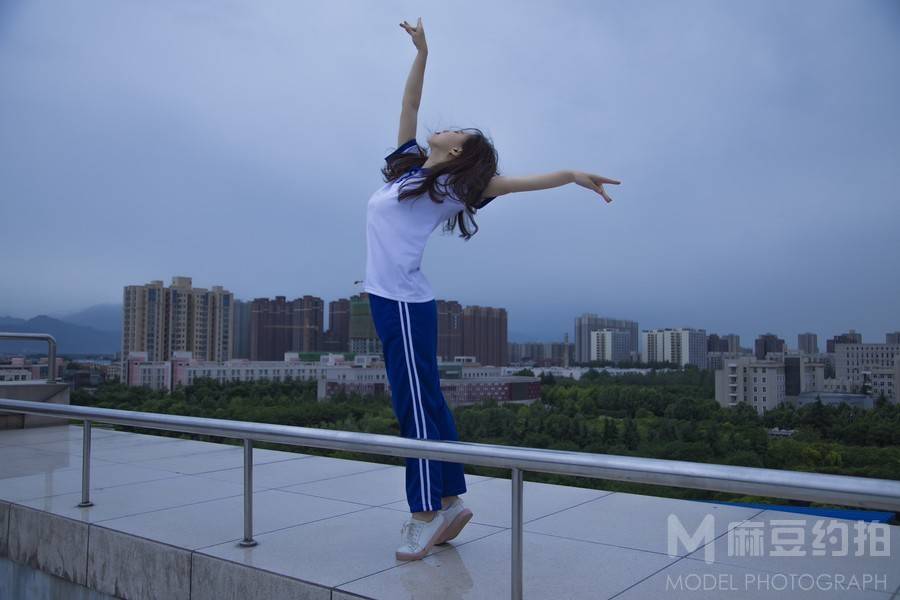 校园模特