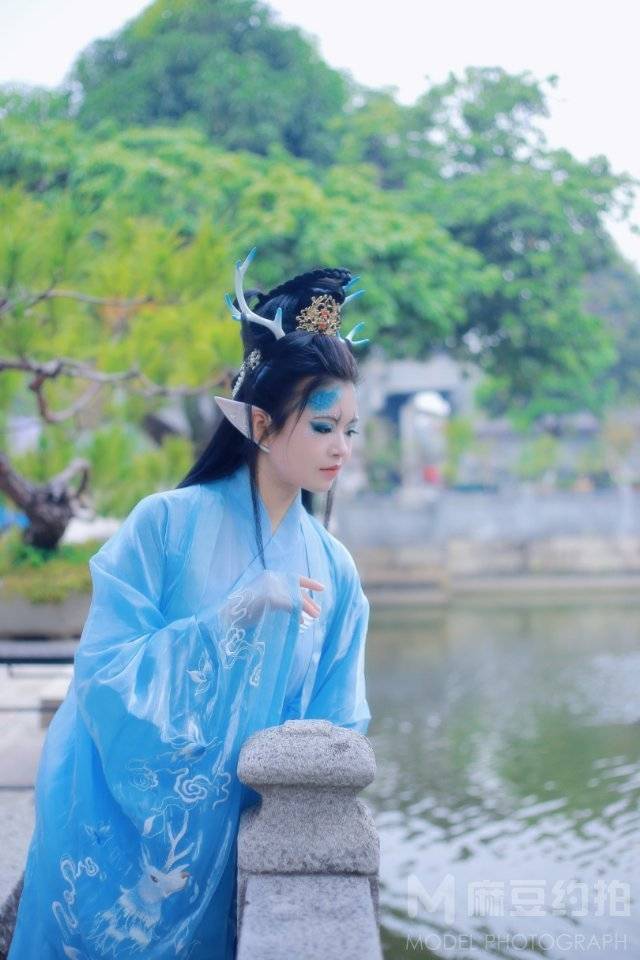 汉服模特
