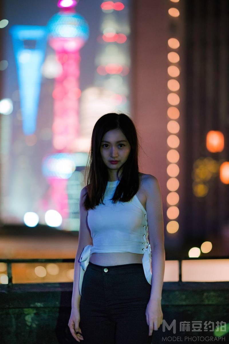 夜景模特
