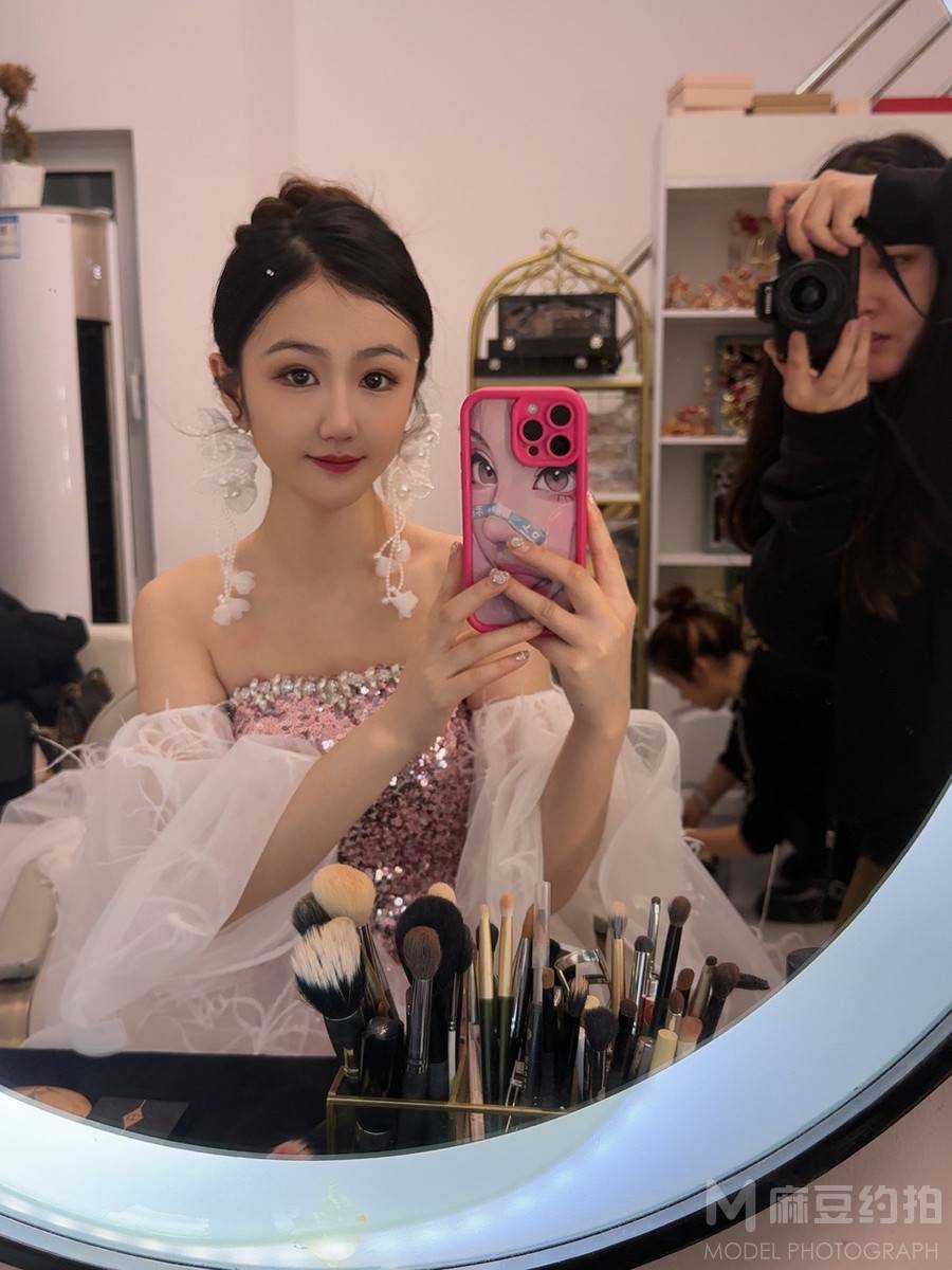 妆容模特
