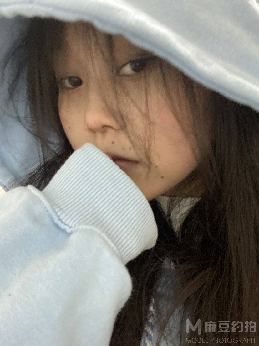黑白模特