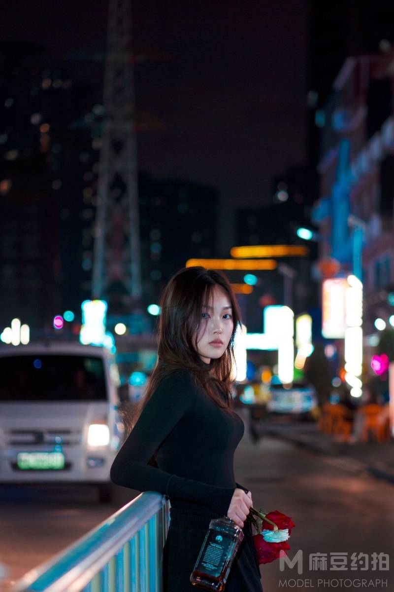 夜景模特
