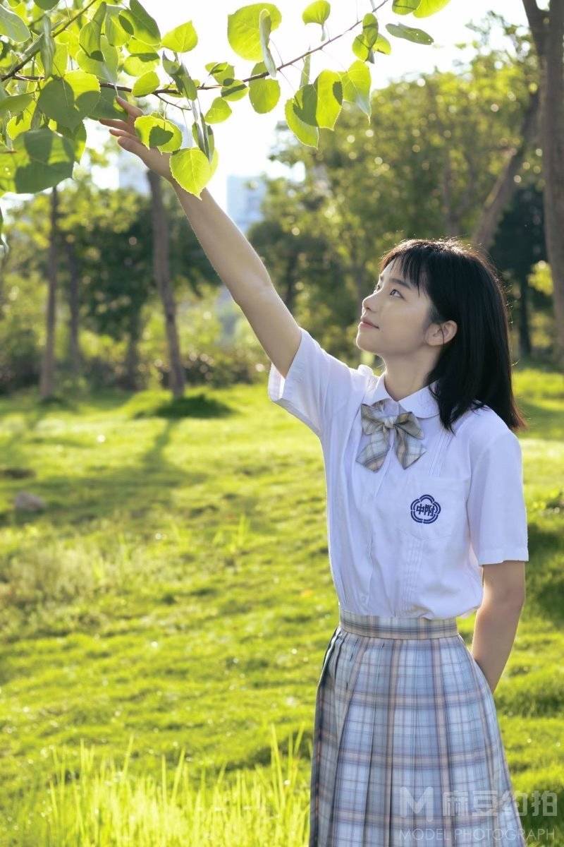 校园模特