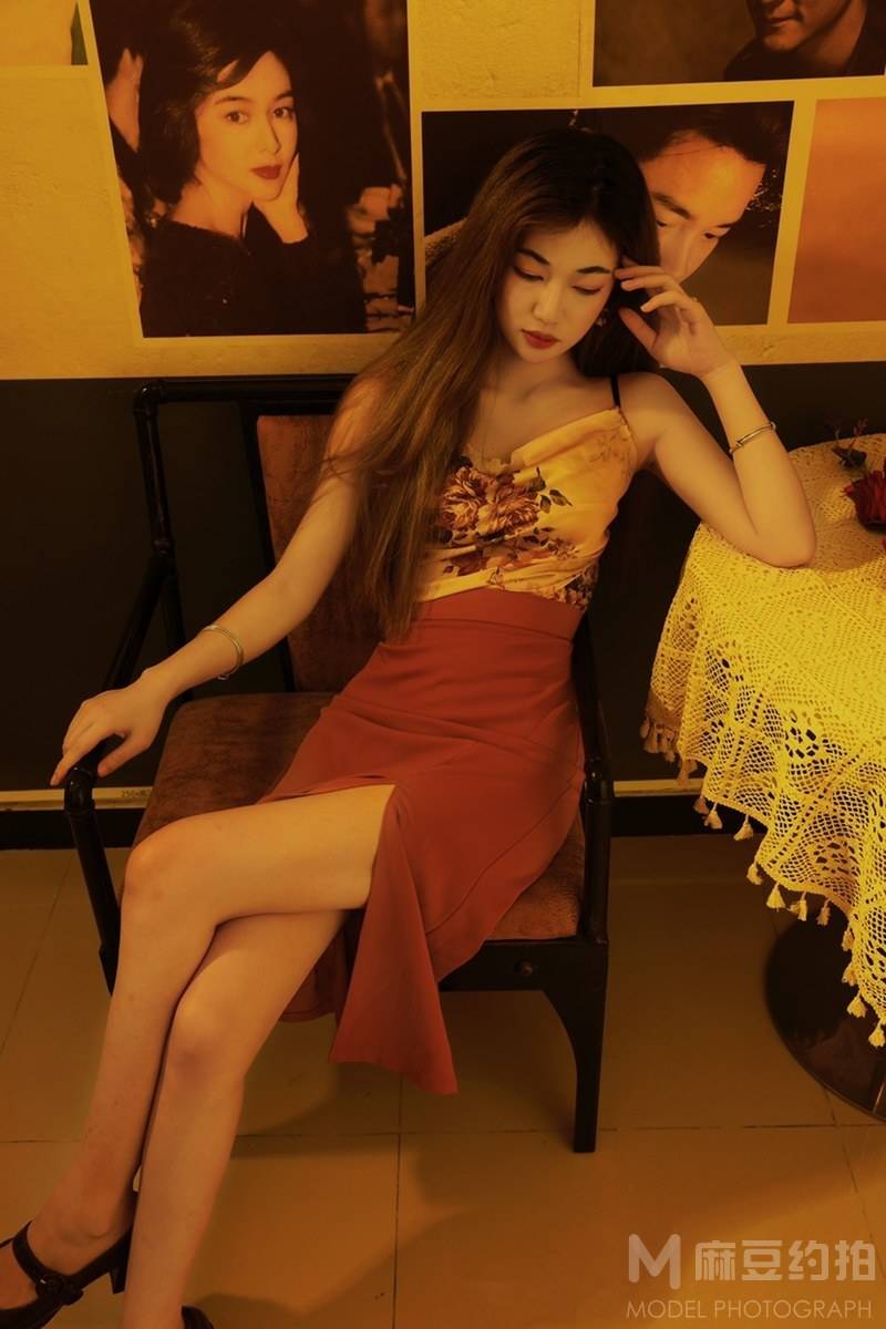 情绪模特