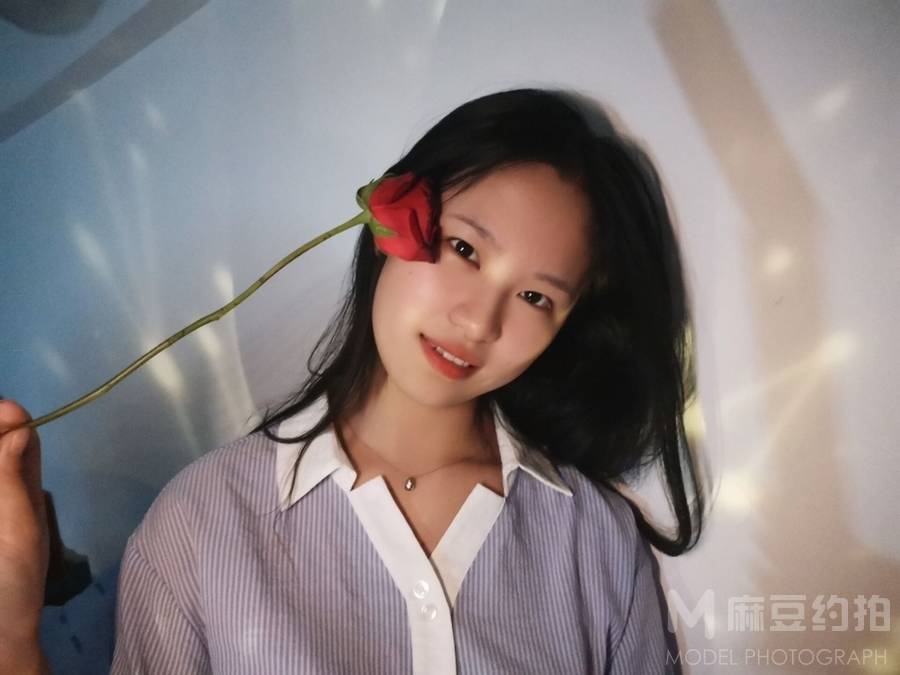 胶片模特