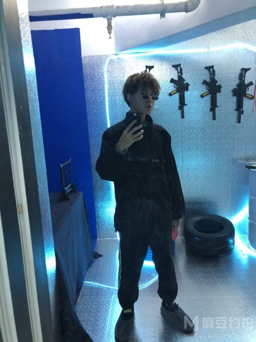 清新模特