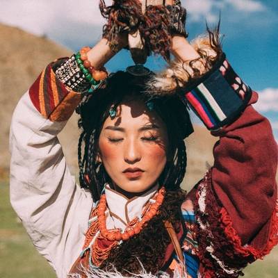 汉服模特