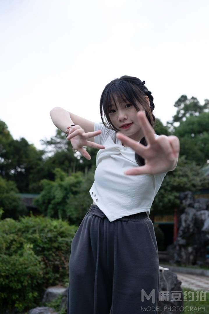 清新模特