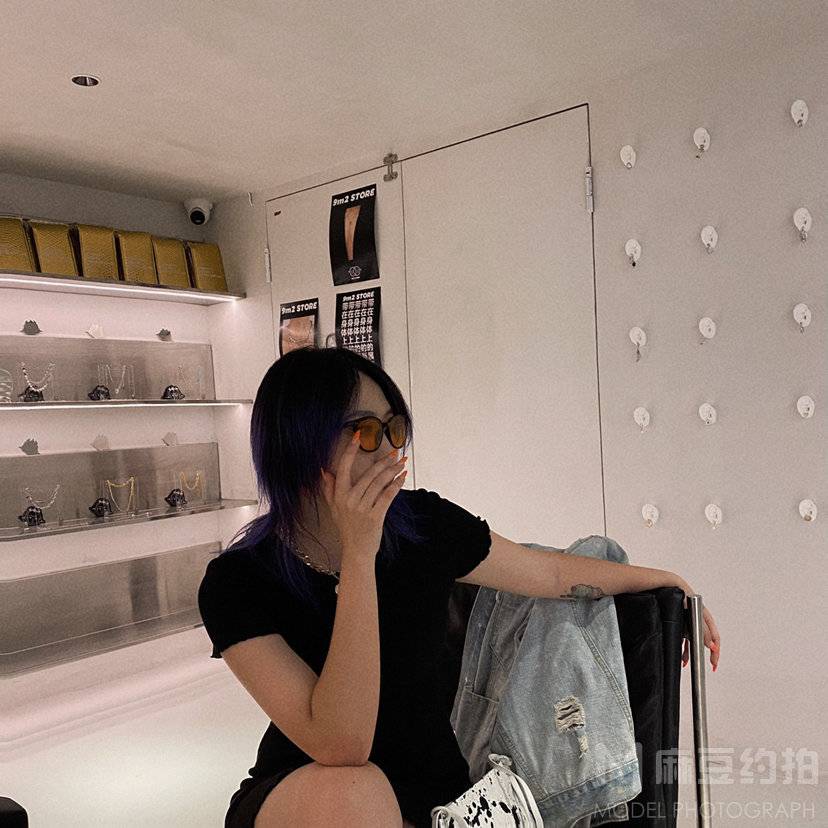 暗黑模特