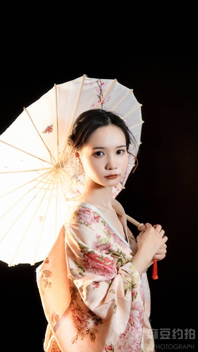 胶片模特