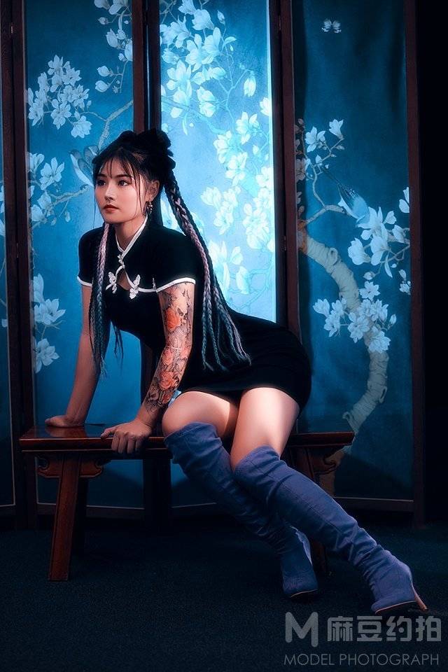 情绪模特