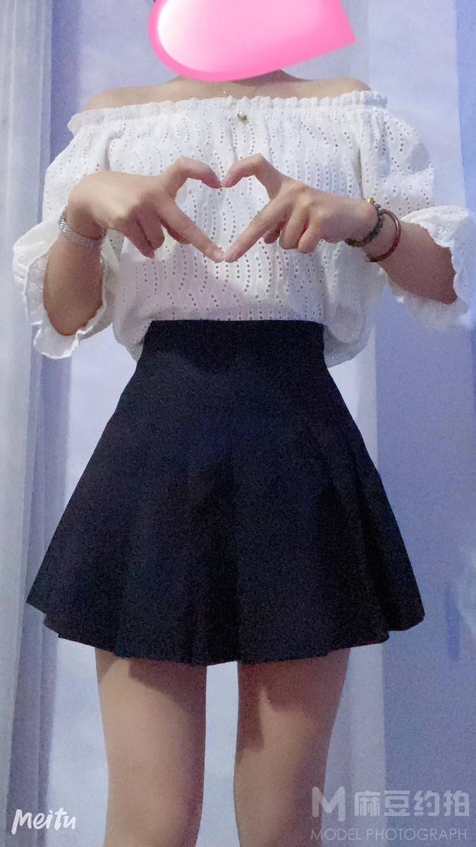 黑白模特