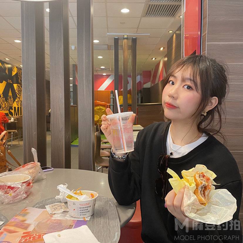 胶片模特
