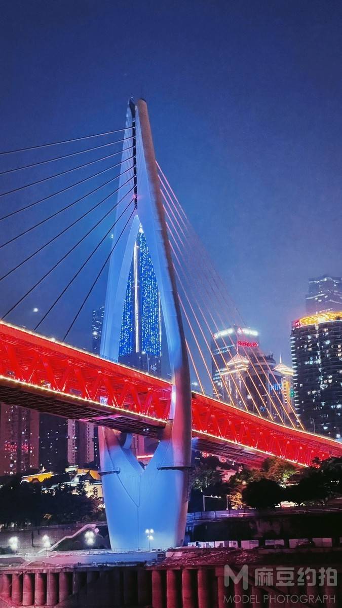 夜景模特
