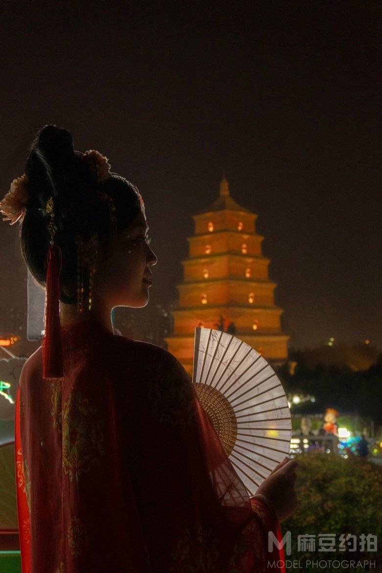 夜景模特