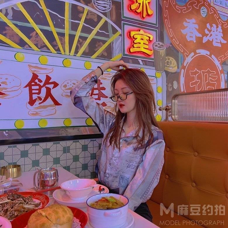 校园模特