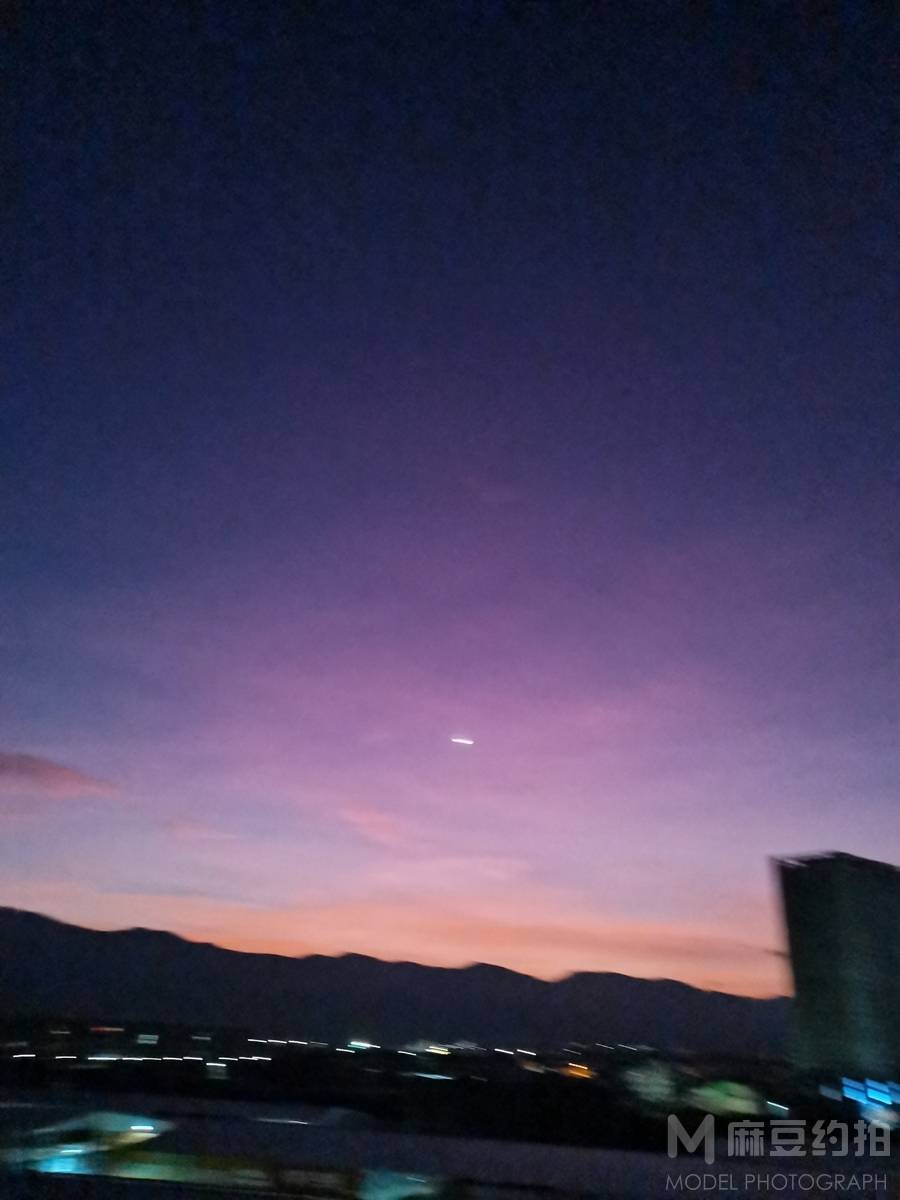 夜景模特