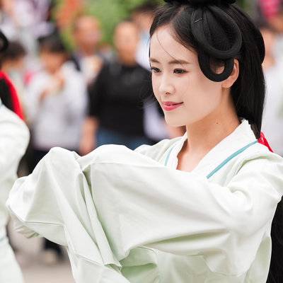 汉服模特