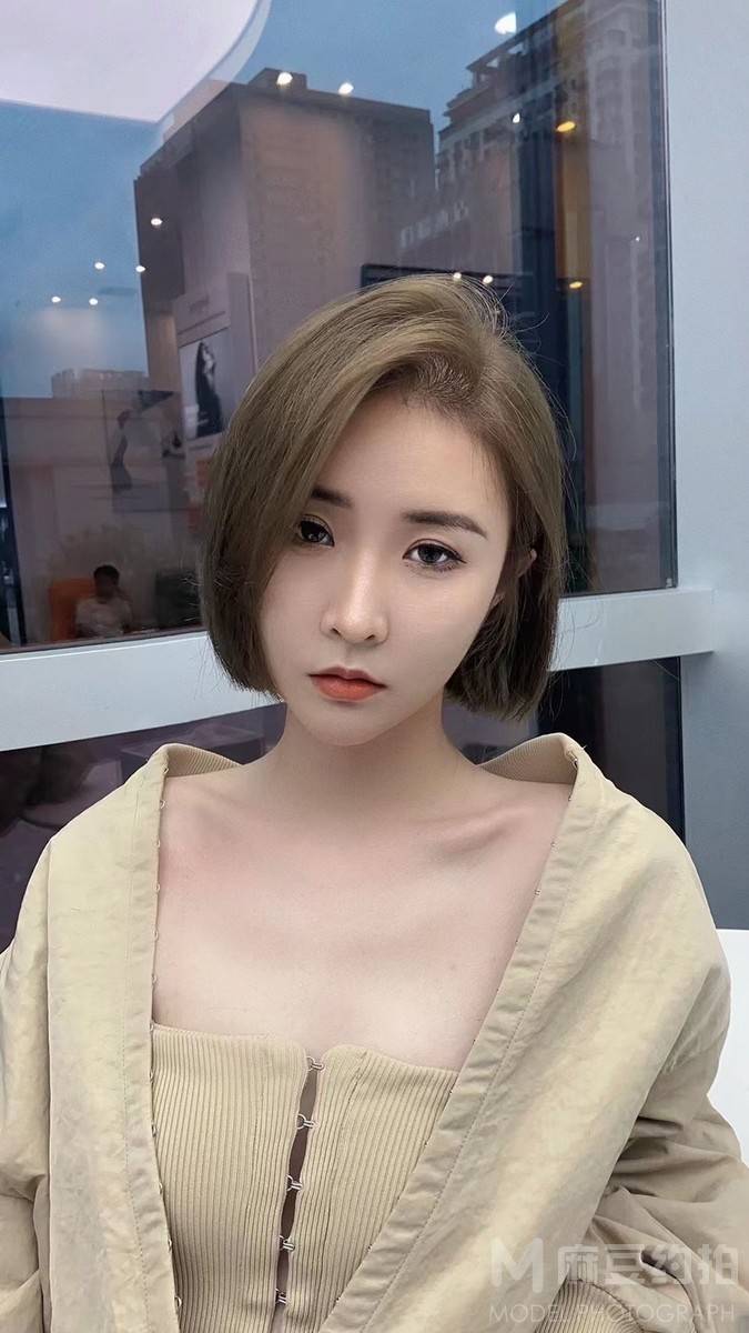 纪实模特