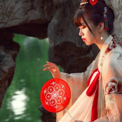 汉服模特