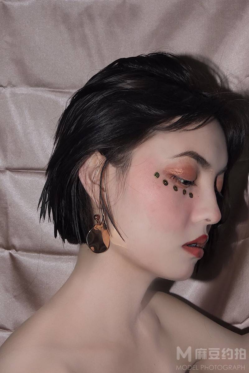 妆容模特