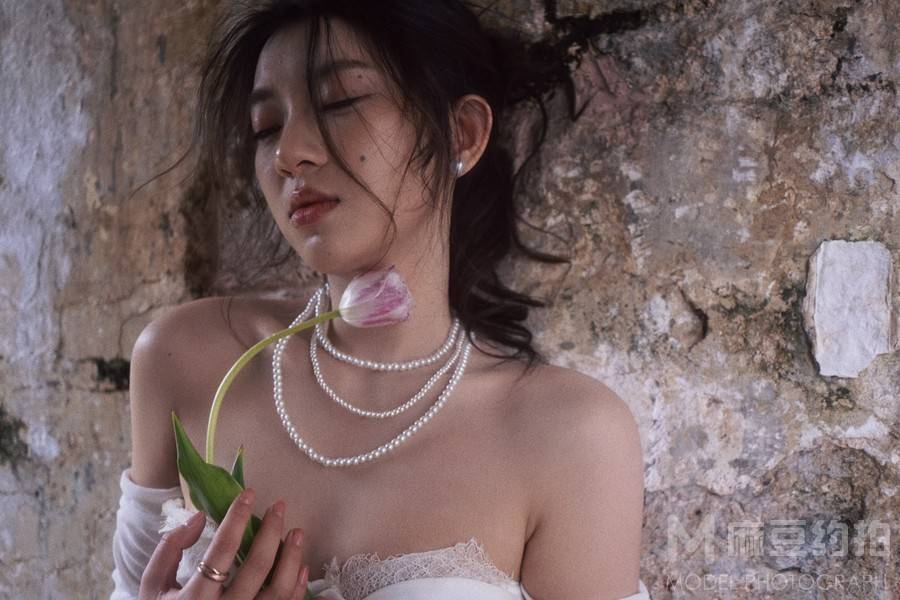 胶片模特