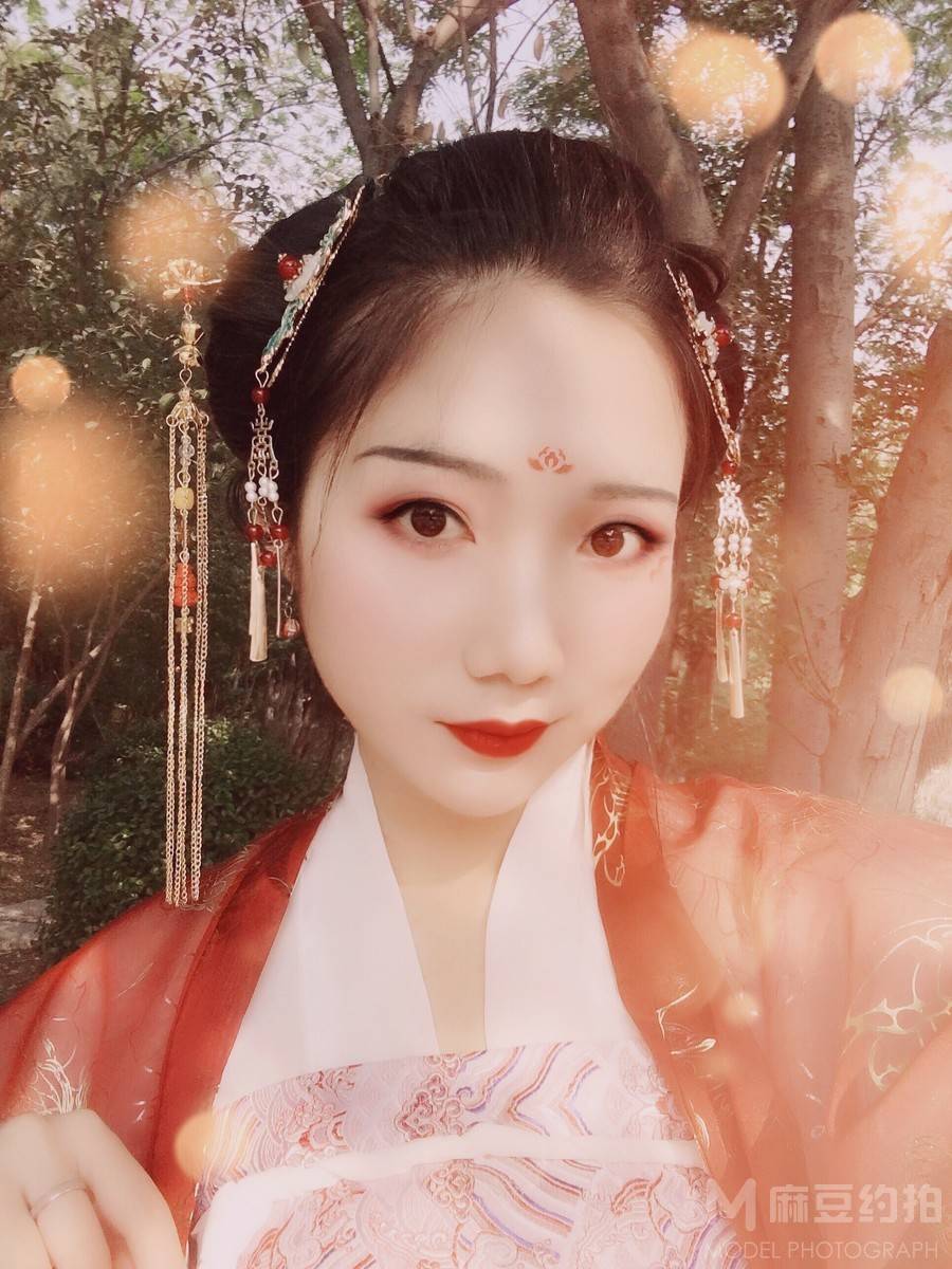 民国模特