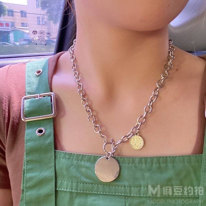 黑白模特