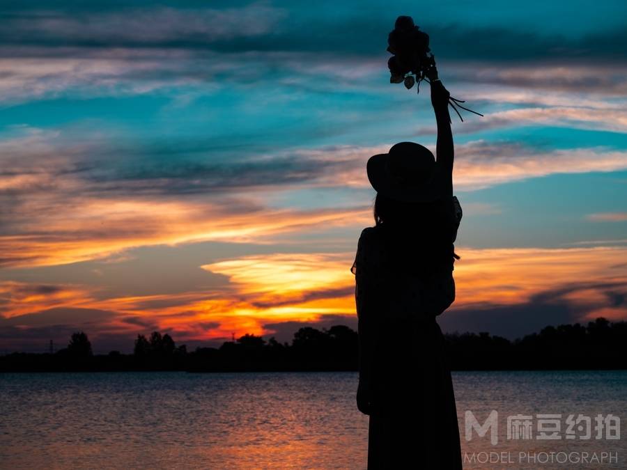 夜景模特