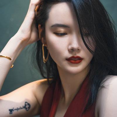 情绪模特