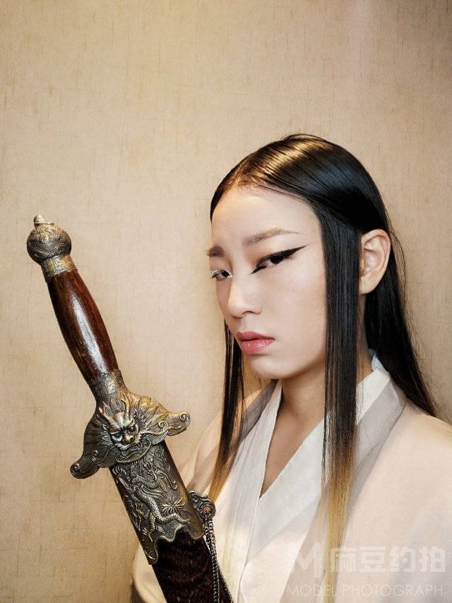 妆容模特