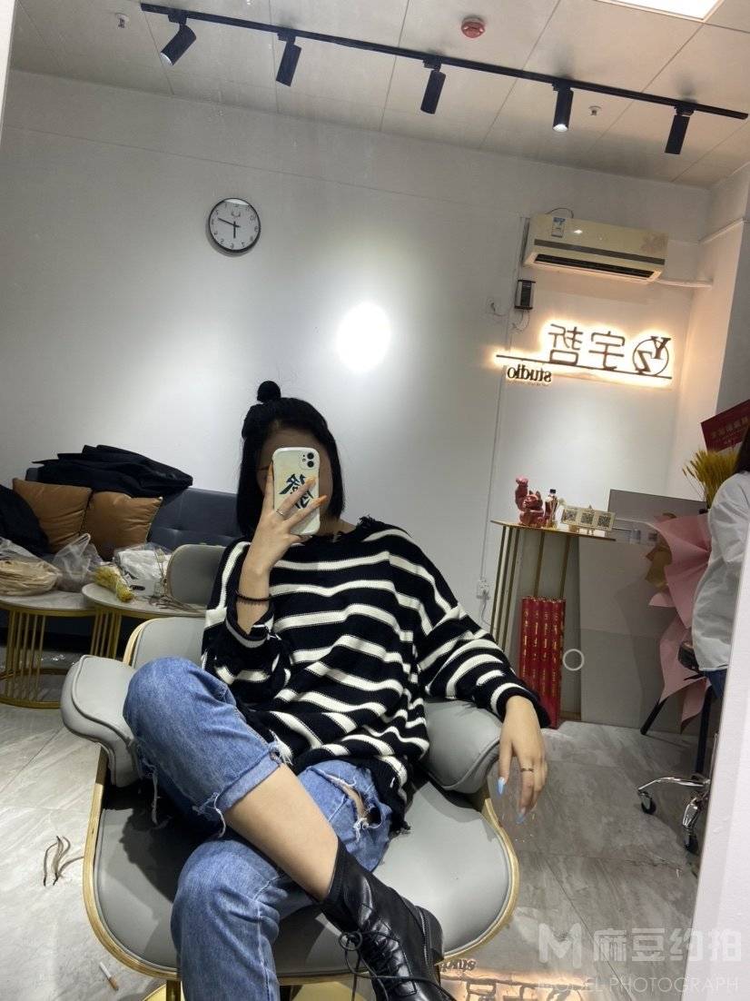 黑白模特