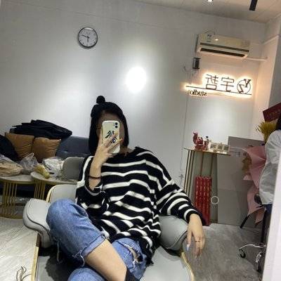 黑白模特
