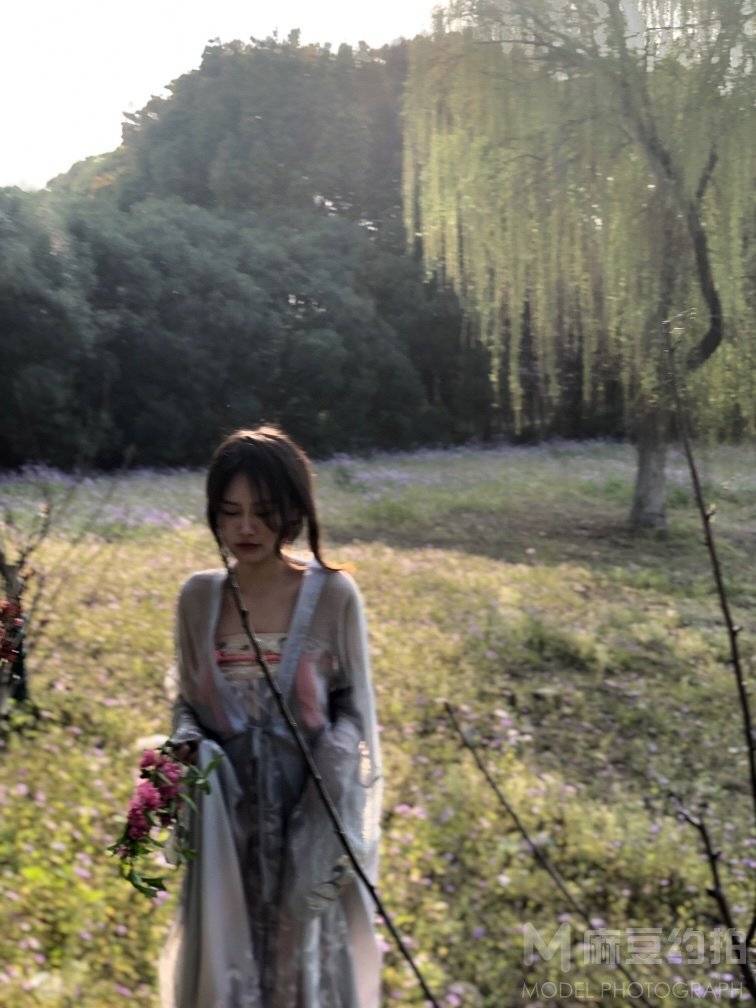 清新模特