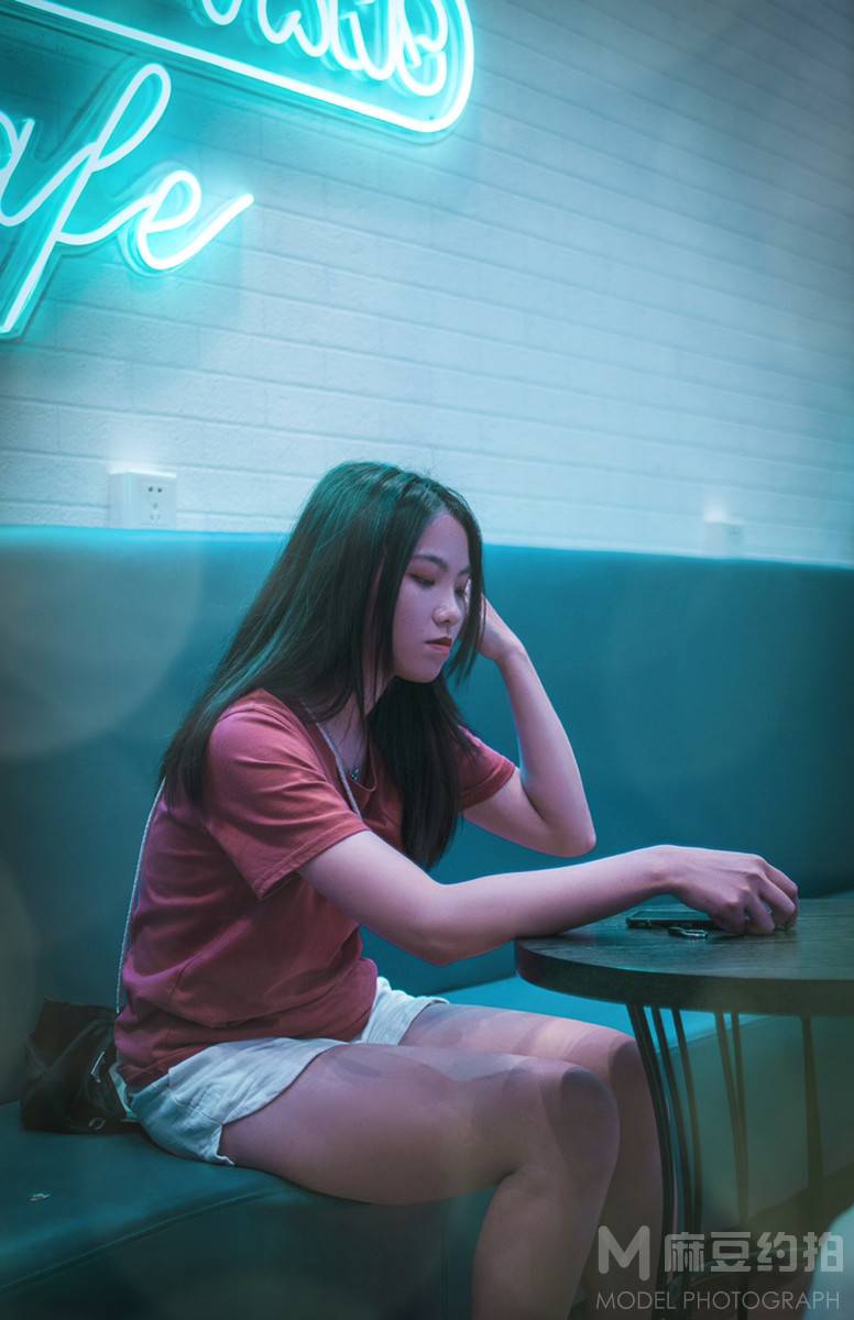夜景模特