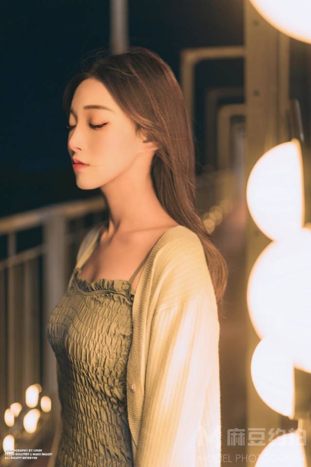 夜景模特