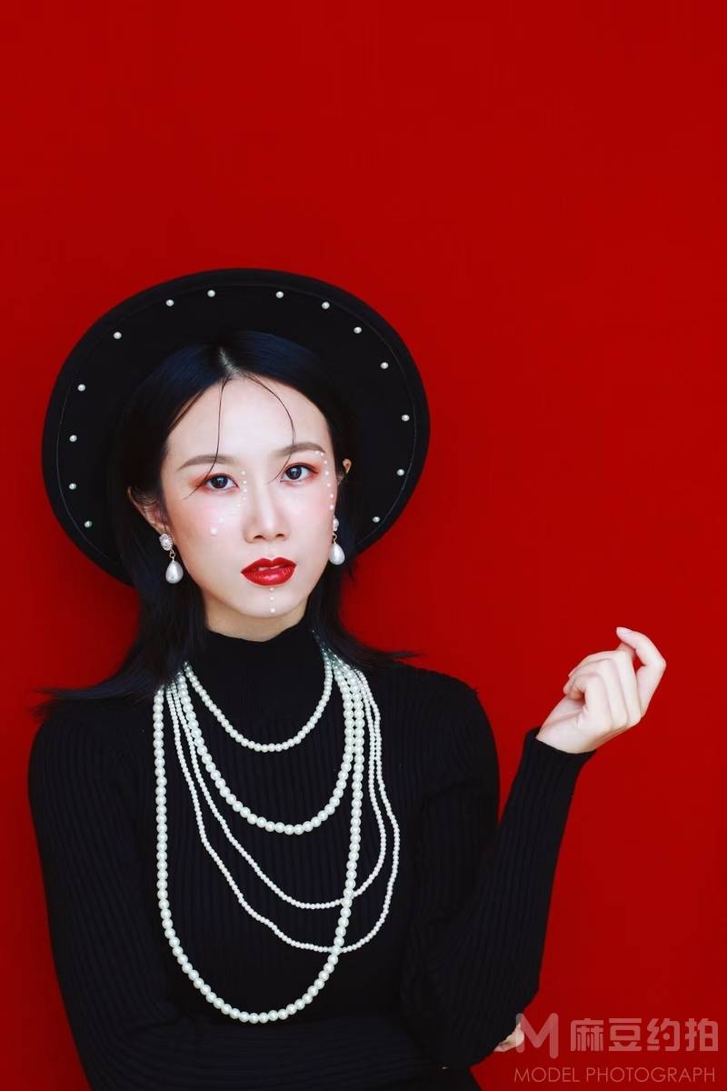 妆容模特