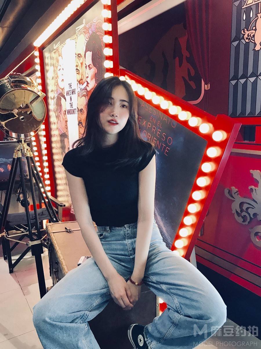 胶片模特
